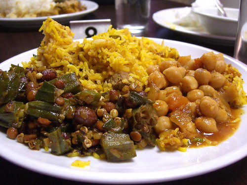 Vegan Chickpea Curry in 25 Minutes