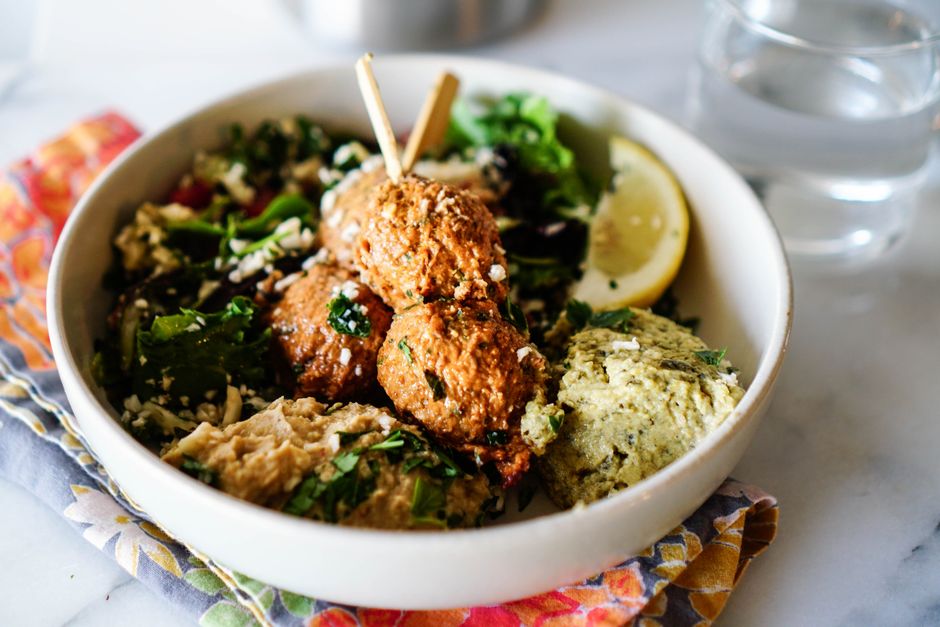 Falafel (Chickpea Fritters) Falafel (Chickpea Fritters) — photo du plat