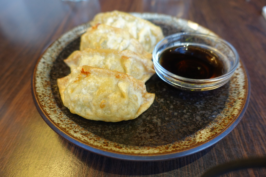 Gyoza japonais (raviolis grillés)
